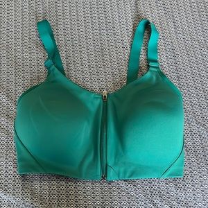 NWOT All in Motion sports bra